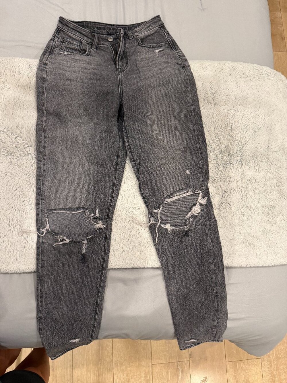 Grey American Eagle jeans